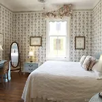 Maison Perrier Bed & Breakfast New Orleans