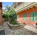 2 Bedroom Apartment On Ursulines Avenue,N.Orleans