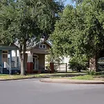 Federal City Inn & Suites