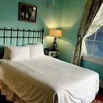 Inn Creole Gardens And