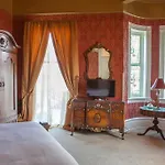 Cornstalk Hotel