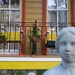 Creole Victorian For Groups Large And Small Holiday home *