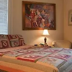 Avenue Inn Bed And Breakfast