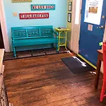 Creole Gardens And Inn