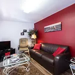 Hostel Auberge Nola *