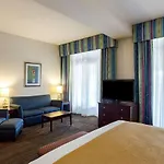 St Charles Coach House, An Ascend Collection Hotel New Orleans