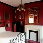 Creole Gardens And Inn