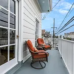 4br With Luxury Amenities *