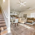 St Charles Ave Urban Retreat With Luxury Amenities