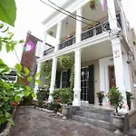 Fleur De Lis Mansion