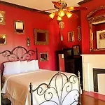Creole Gardens And Inn
