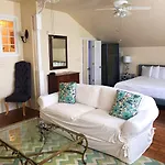 Creole Gardens And Inn 3*
