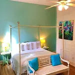 Creole Gardens And New Orleans