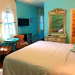 Creole Gardens And Inn New Orleans