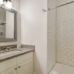 Fabulous With Views Apartment