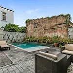 Fabulous With Views Apartment *