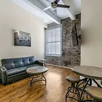 Apartment Gorgeous - Walk To French Quarter