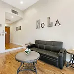 Gorgeous - Walk To French Quarter Apartment
