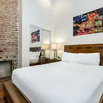 Fabulous With Views Apartment