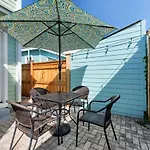 Nola Cottage