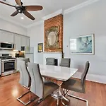 Nola Apartment *