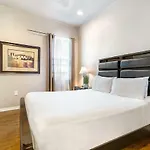 Apartment Inviting 3br Steps From St Charles Ave *