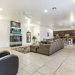 Inviting 3br Steps From St Charles Ave