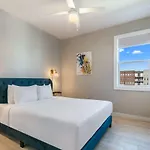 Mid Fully Furnished Townhouse * New Orleans