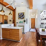 Maison Perrier Bed & Breakfast New Orleans