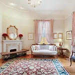 Maison Perrier Bed & Breakfast 4*