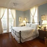 Maison Perrier Bed & Breakfast New Orleans
