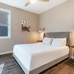 Stunning With Modern & Open Layout