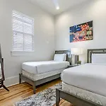 Fabulous With Views Apartment *