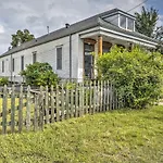 Walk To River, Tram & Zoo: Classic Nola Home!