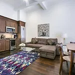 1 And 2 Bedroom Private Steps Away From French Quarter Aparthotel New Orleans