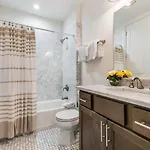 Aparthotel 1 And 2 Bedroom Private Steps Away From French Quarter New Orleans
