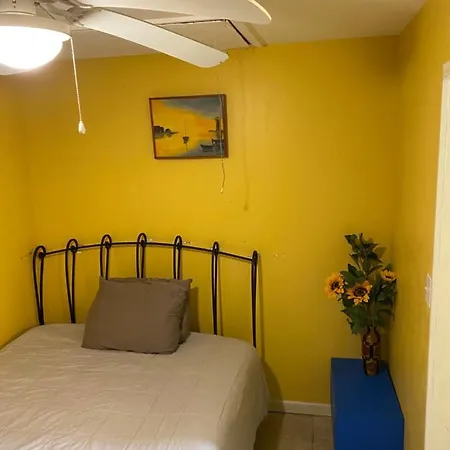 Comfortable Crash Pad New Orleans