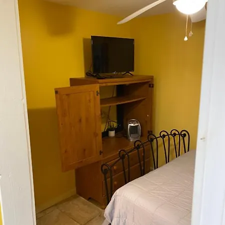 Apartment Comfortable Crash Pad New Orleans
