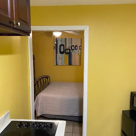 Apartment Comfortable Crash Pad New Orleans