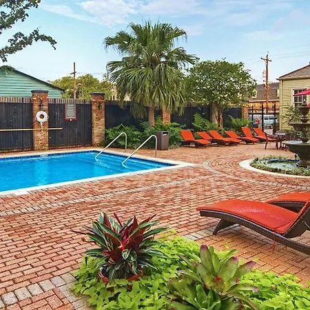 Club Wyndham Avenue Plaza Hotel