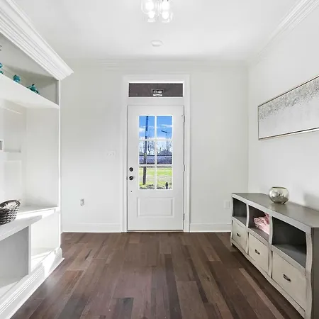 Holiday home Brand New Luxury 5miles To French Quarter *