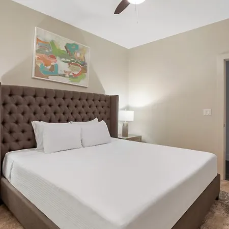 Modern 1br In California Building * New Orleans