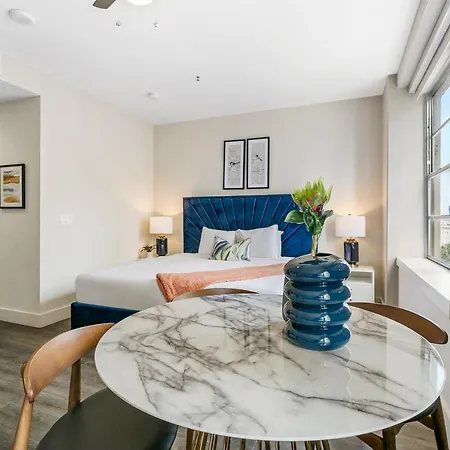 Charming Near French Quarter Apartment *