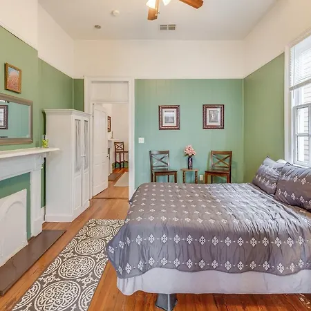 Cute And Cozy 2bd Steps From St Claude Avenue New Orleans