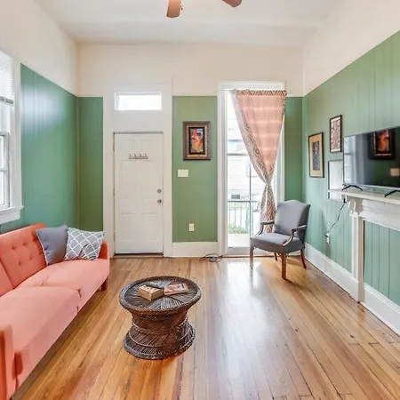 Cute And Cozy 2bd Steps From St Claude Avenue