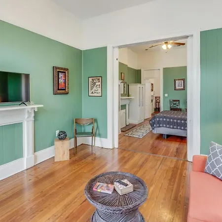 Cute And Cozy 2bd Steps From St Claude Avenue Apartment *
