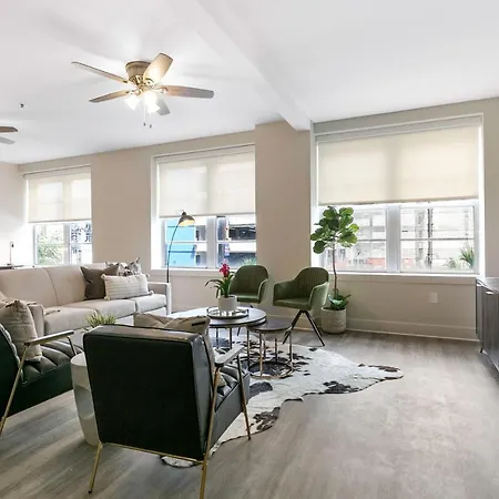 Apartment Mardi Gras Condos-nola's 4br Elegance