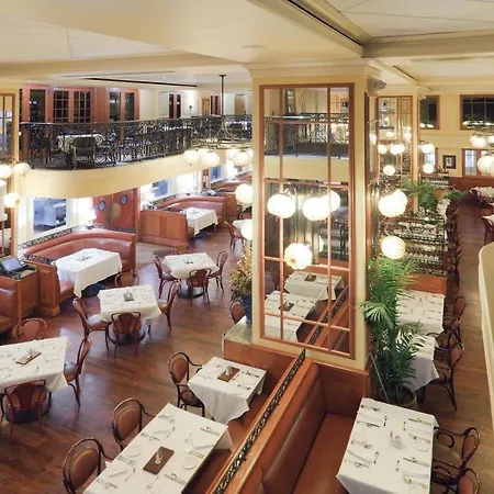 Beautiful Unit At The Heart Of Bourbon Street 4*