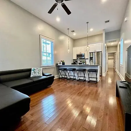 Apartment Garden District Getaway New Orleans