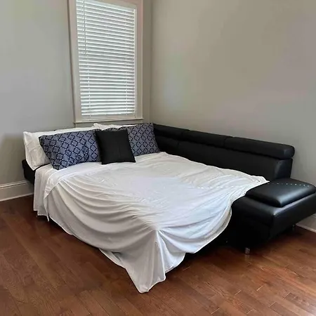 Garden District Getaway Apartment *